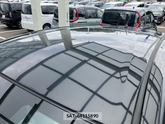 Nissan NOTE 2018-03 7618945-7