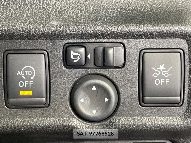 Nissan NOTE 2019-12 7618928-4