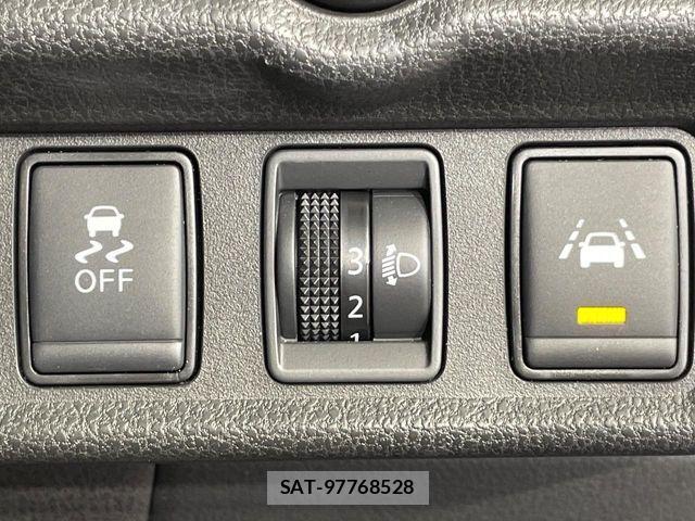 Nissan NOTE 2019-12 7618928-6