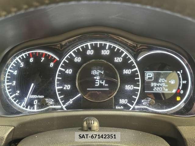 Nissan NOTE 2016-03 7618934-10
