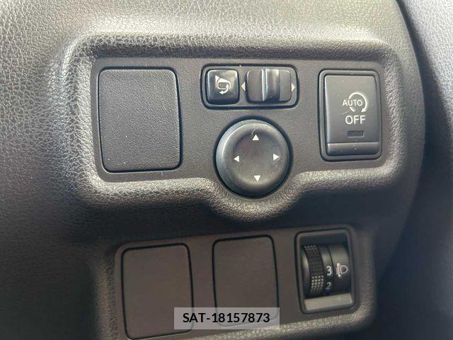 Nissan NOTE 2013-01 7618946-10