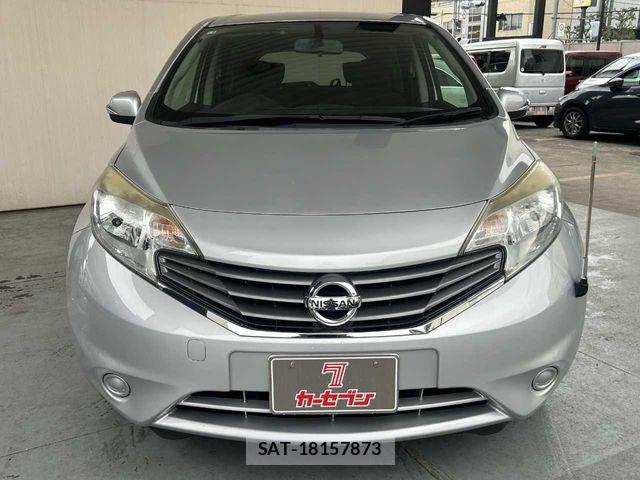 Nissan NOTE 2013-01 7618946-17