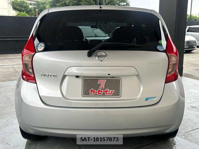 Nissan NOTE 2013-01 7618946-21