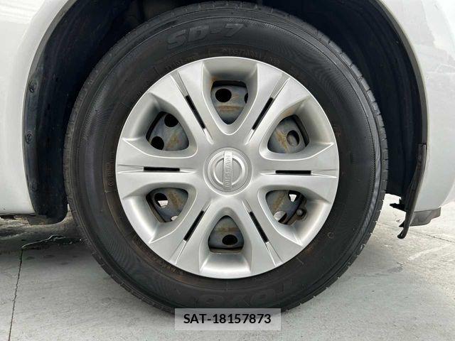 Nissan NOTE 2013-01 7618946-24