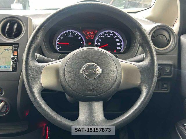 Nissan NOTE 2013-01 7618946-3