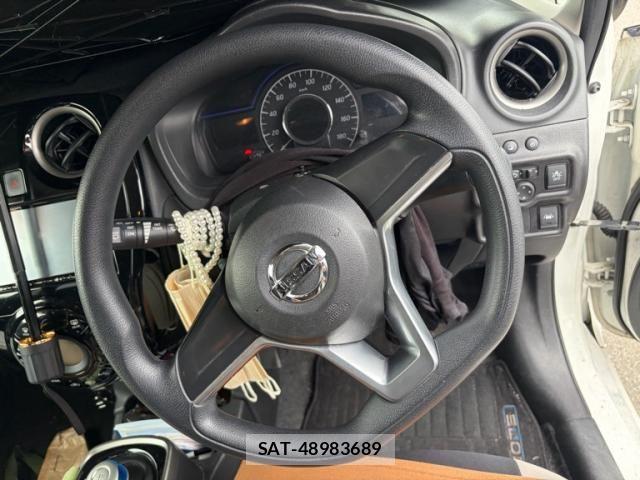 Nissan NOTE 2017-11 7618940-15