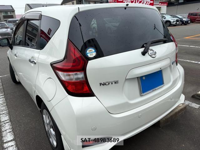 Nissan NOTE 2017-11 7618940-3