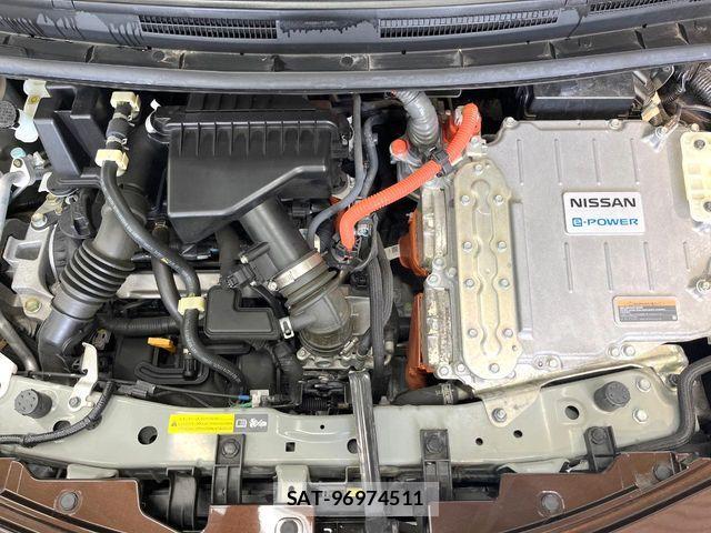Nissan NOTE 2019-05 7618909-19