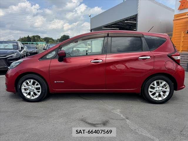 Nissan NOTE 2017-02 7618932-10
