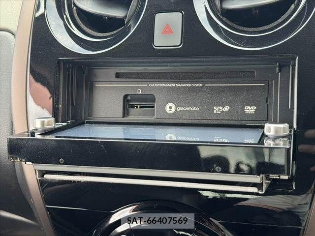 Nissan NOTE 2017-02 7618932-23
