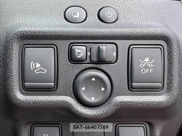 Nissan NOTE 2017-02 7618932-25