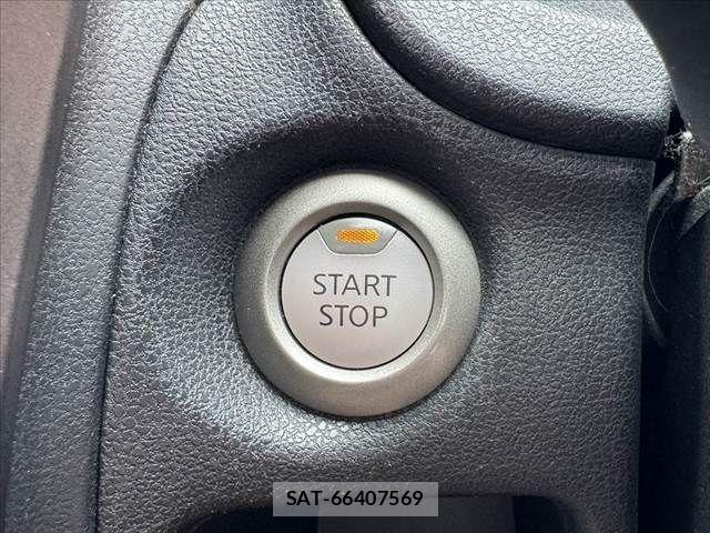 Nissan NOTE 2017-02 7618932-5
