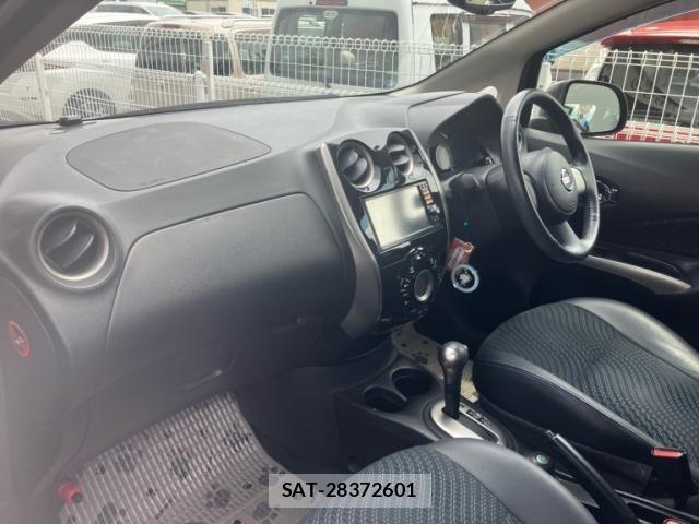 Nissan NOTE 2013-06 7618954-14