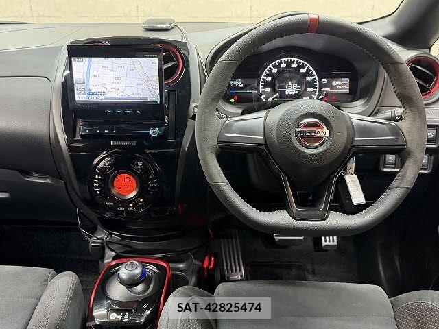 Nissan NOTE 2017-12 7618917-1