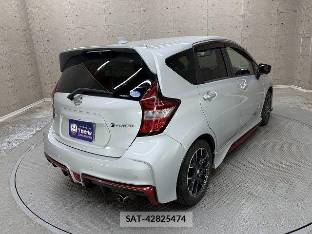 Nissan NOTE 2017-12 7618917-3