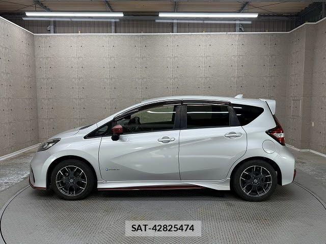 Nissan NOTE 2017-12 7618917-6