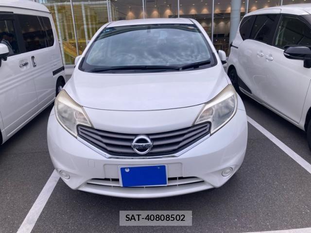Nissan NOTE 2013-04 7618953-0