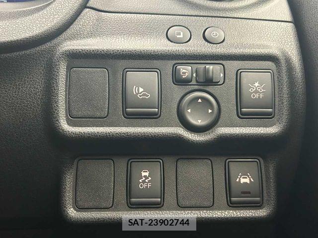 Nissan NOTE 2019-08 7618922-13