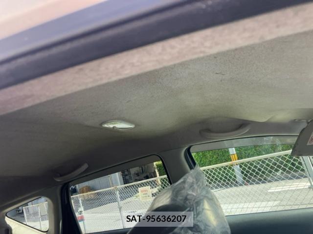 Nissan NOTE 2013-02 7618955-12