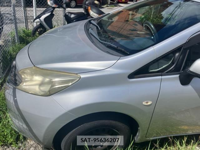 Nissan NOTE 2013-02 7618955-1