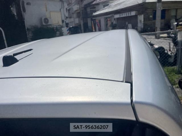 Nissan NOTE 2013-02 7618955-6