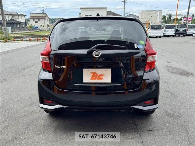 Nissan NOTE 2018-09 7618935-13