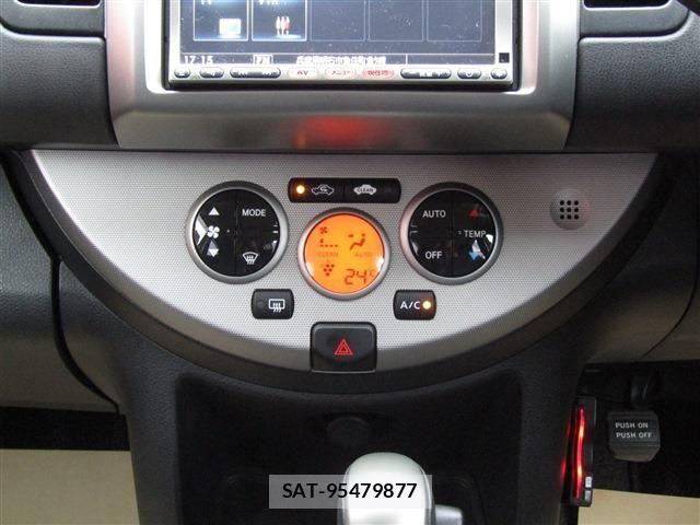 Nissan NOTE 2010-07 7726674-11