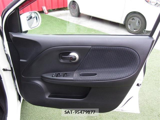 Nissan NOTE 2010-07 7726674-22