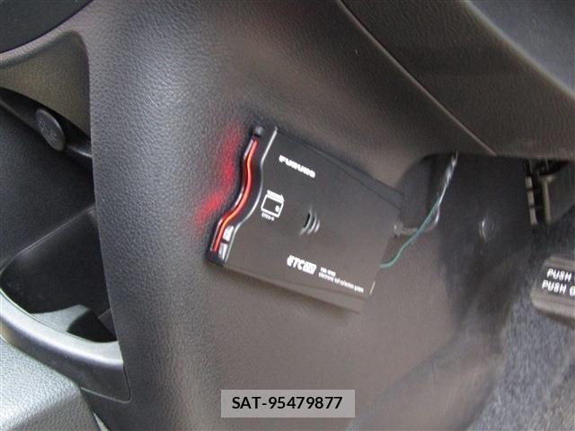 Nissan NOTE 2010-07 7726674-4