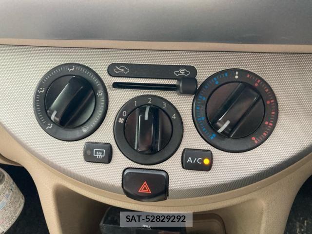 Nissan NOTE 2009-09 7726784-19