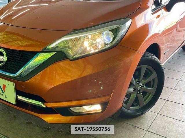 Nissan NOTE 2018-01 7878493-11