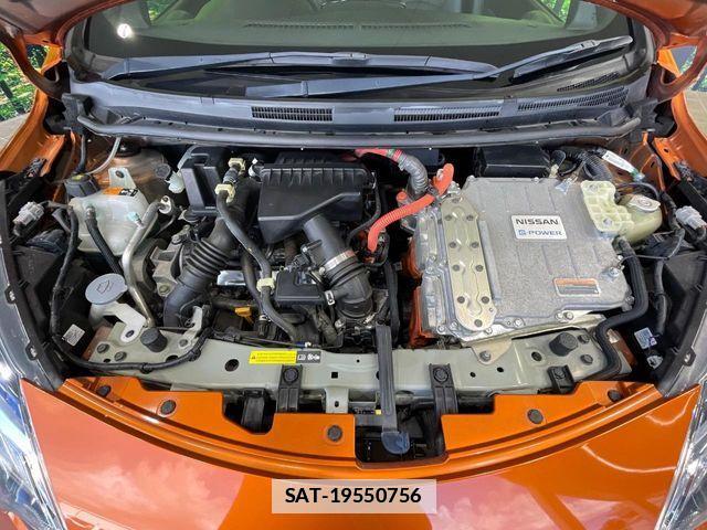 Nissan NOTE 2018-01 7878493-17