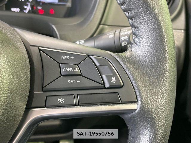 Nissan NOTE 2018-01 7878493-6