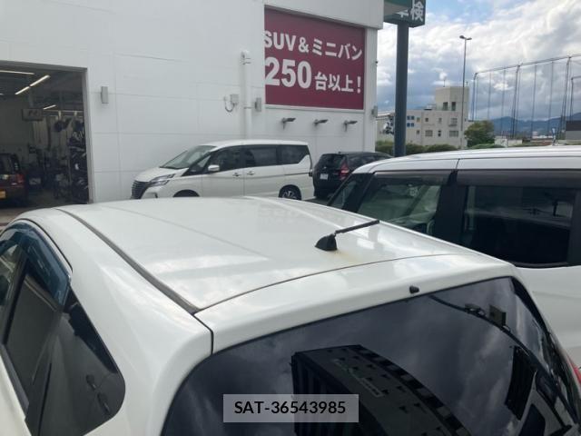 Nissan NOTE 2013-06 7878527-10
