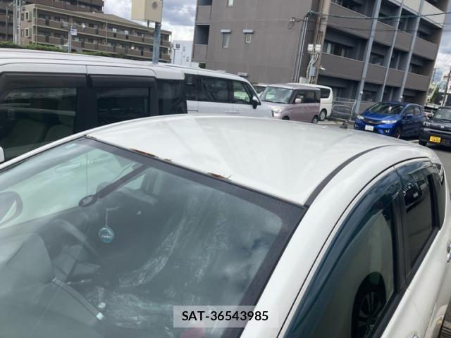 Nissan NOTE 2013-06 7878527-3