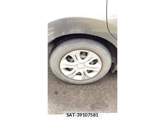Nissan NOTE 2014-02 7878529-4