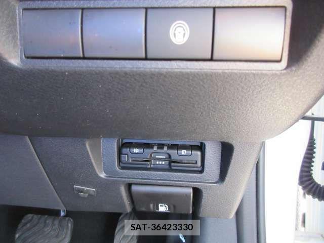Nissan NOTE 2023-05 7878481-4