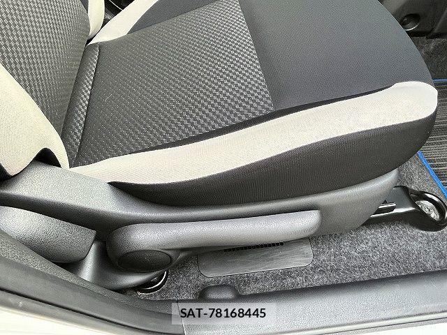 Nissan NOTE 2018-11 7903167-5