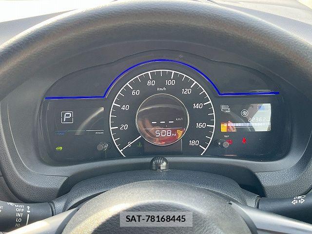 Nissan NOTE 2018-11 7903167-7