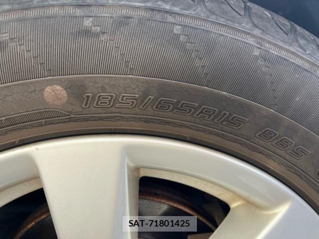 Nissan NOTE 2014-01 7963110-8