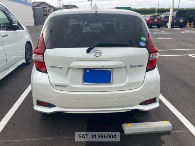 Nissan NOTE 2017-04 7963095-9