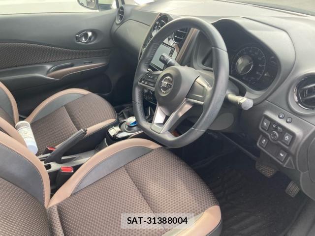 Nissan NOTE 2017-04 7963095-13