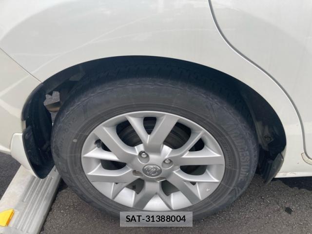 Nissan NOTE 2017-04 7963095-7