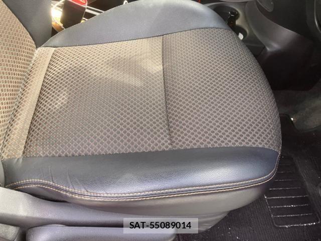 Nissan NOTE 2014-03 7963102-16