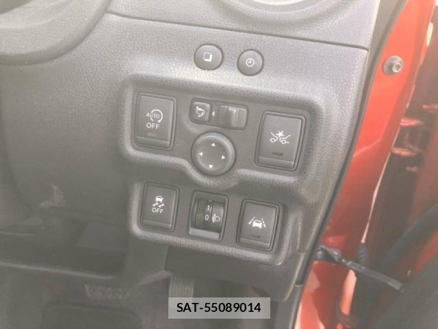 Nissan NOTE 2014-03 7963102-20