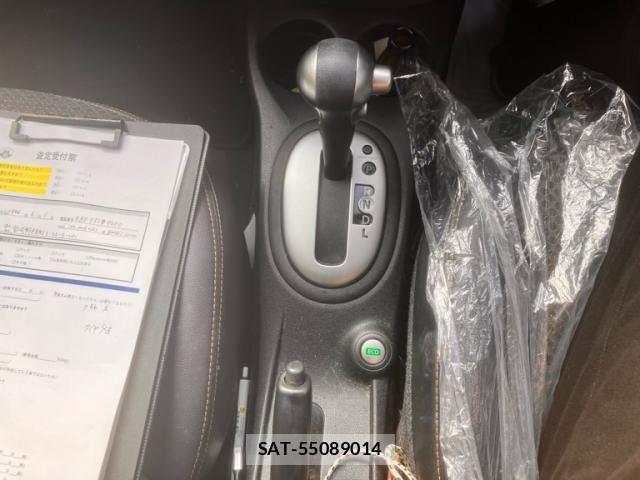 Nissan NOTE 2014-03 7963102-24