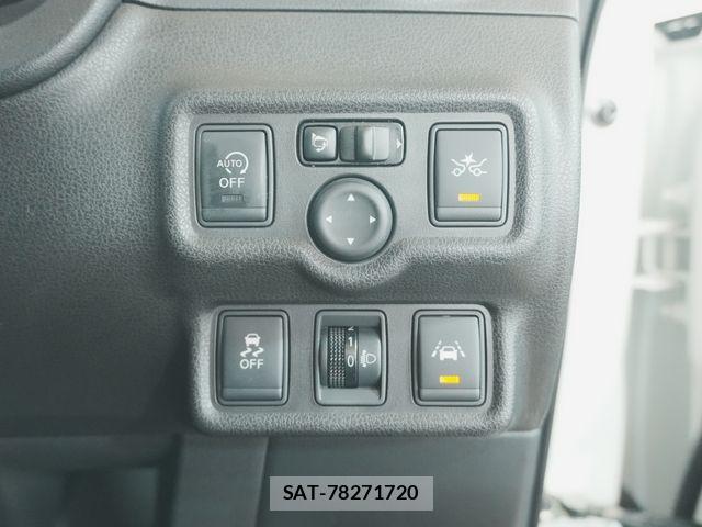 Nissan NOTE 2015-04 7963096-11