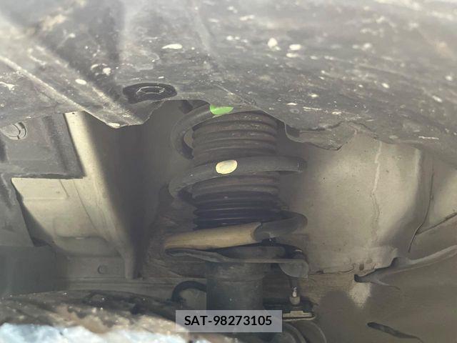 Nissan NOTE 2014-06 7963099-19