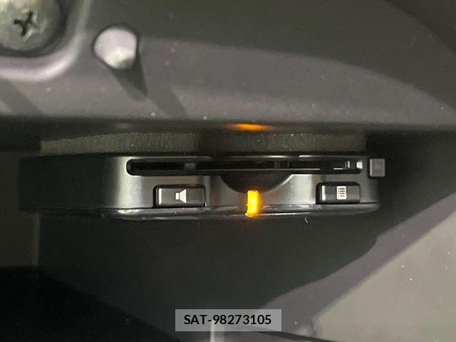 Nissan NOTE 2014-06 7963099-3