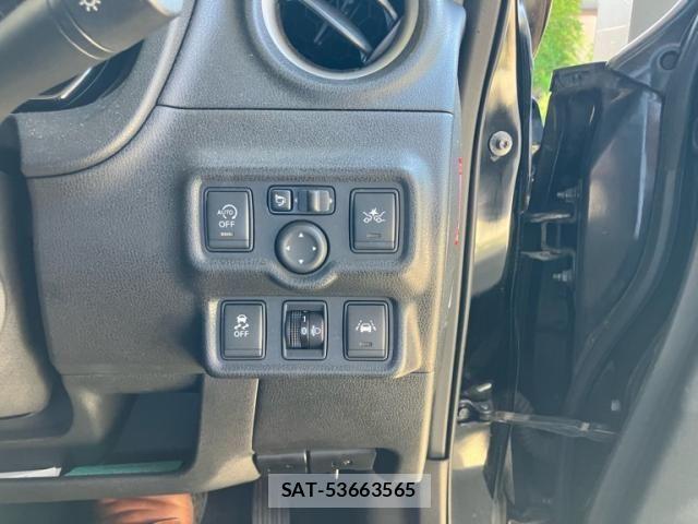 Nissan NOTE 2014-05 7963106-13
